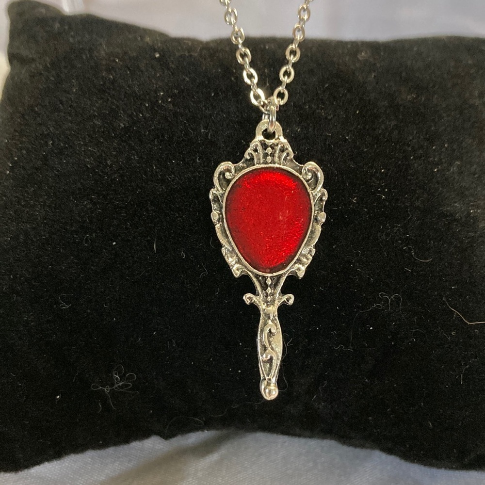 Silver handheld mirror necklace